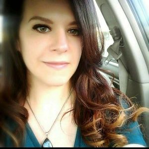 Meet your Posher, Mel